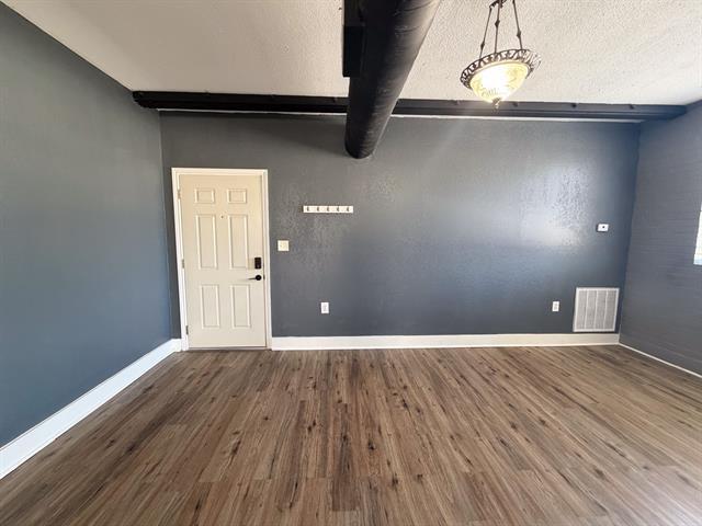 1300 W Main St in Waxahachie, TX - Building Photo - Building Photo