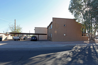 501-507 E Jacinto St in Tucson, AZ - Foto de edificio - Building Photo