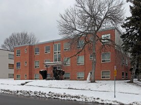 316 Saguenay Ave Apartments