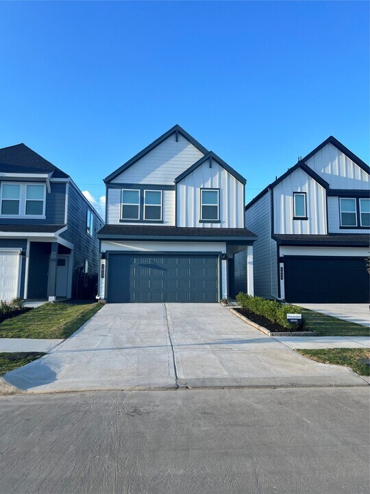2827 Lisburn Ter Ln in Houston, TX - Building Photo