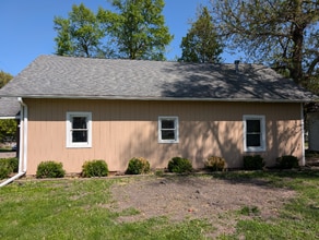 602 8th Ave W in Oskaloosa, IA - Building Photo - Building Photo