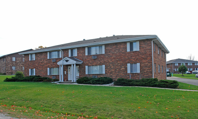 4405 Kennedy Dr in Racine, WI - Building Photo - Building Photo