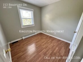 153 Bradford Dr in Paris, KY - Building Photo - Building Photo