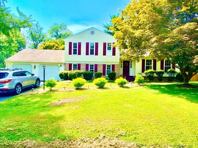 property at 6524 Farmingdale Ct