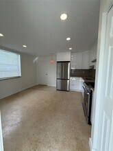 2865 SW 16th St in Fort Lauderdale, FL - Building Photo - Building Photo