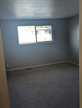 1530 Chester Square in Sparks, NV - Building Photo - Building Photo