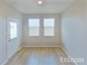 231 Jenkinson Dr in Fate, TX - Building Photo - Building Photo