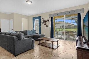 5259 Wildwood Wy in Davenport, FL - Building Photo