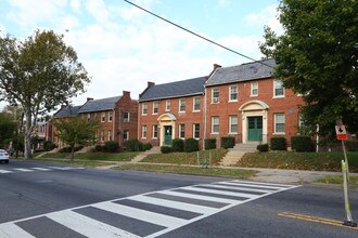 2736 Minnesota Ave SE in Washington, DC - Building Photo - Building Photo