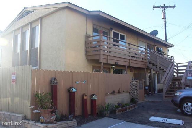 216 Melrose Dr in Oxnard, CA - Building Photo - Building Photo