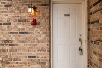 43 Foxcroft Rd in Naperville, IL - Building Photo - Building Photo