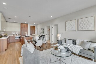 556 Columbus Ave, Unit 3 in Boston, MA - Building Photo - Building Photo