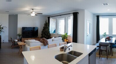 3305 Kaufman Ct in Oak Point, TX - Building Photo - Building Photo