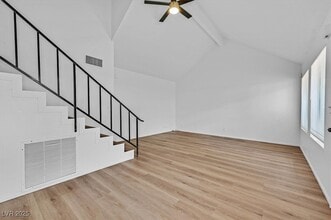 4474 Buena Vista Dr in Las Vegas, NV - Building Photo - Building Photo
