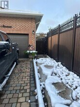 190 Falstaff Ave in Toronto, ON - Building Photo - Building Photo