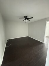 5 Elm St, Unit 3 in Newark, NJ - Foto de edificio - Building Photo