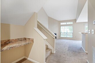 5303 Wilcox Rd in Dublin, OH - Building Photo - Building Photo