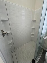 6 S Lake Ave in Troy, NY - Building Photo - Building Photo