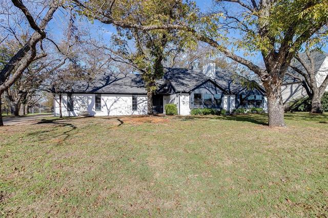 9523 Bellechase Rd in Granbury, TX - Building Photo - Building Photo