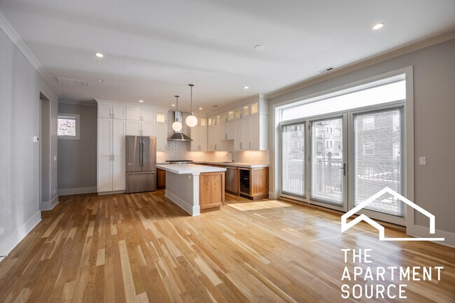 property at 4133 N Kenmore Ave