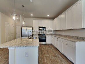 3993 Zepelin Wy in Roebuck, SC - Foto de edificio - Building Photo