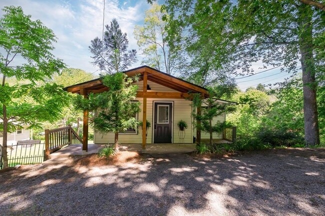 property at 140 Sloan St