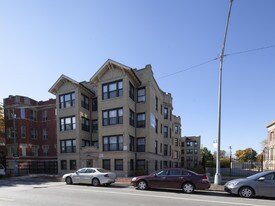 5134 S King Dr Apartments