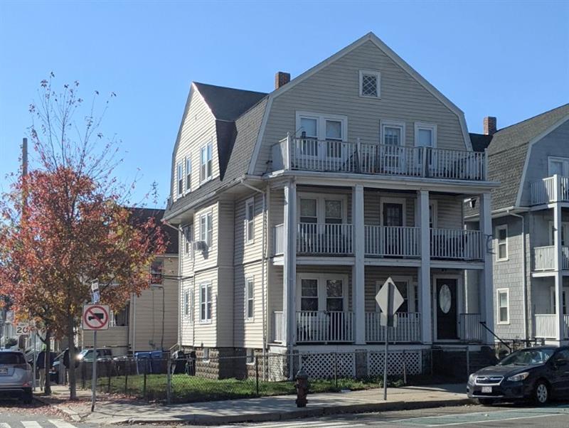 998 Broadway, Unit 3 in Somerville, MA - Building Photo