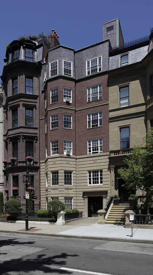 9 Commonwealth Ave in Boston, MA - Foto de edificio - Building Photo