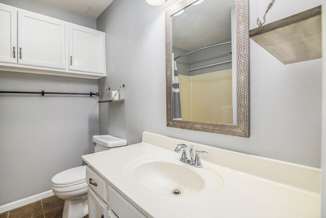 217 Stonebridge Ln in Smithville, MO - Building Photo - Building Photo