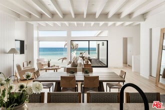 27356 Escondido Beach Rd in Malibu, CA - Building Photo - Building Photo