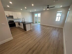 7600 Strong Bow Ct in Austin, TX - Building Photo - Building Photo