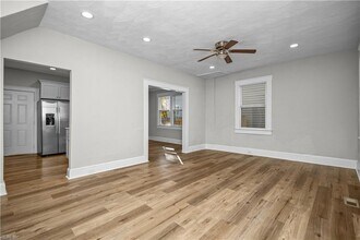 229 Woodview Ave in Norfolk, VA - Building Photo - Building Photo