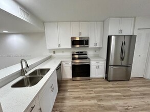 1325 NW 124th Ave in Pembroke Pines, FL - Building Photo - Building Photo