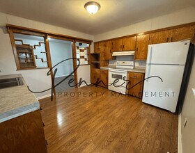 811 S Hardy Ave in Independence, MO - Building Photo - Building Photo