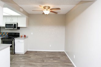 Grand Terrace in Glendora, CA - Building Photo - Interior Photo