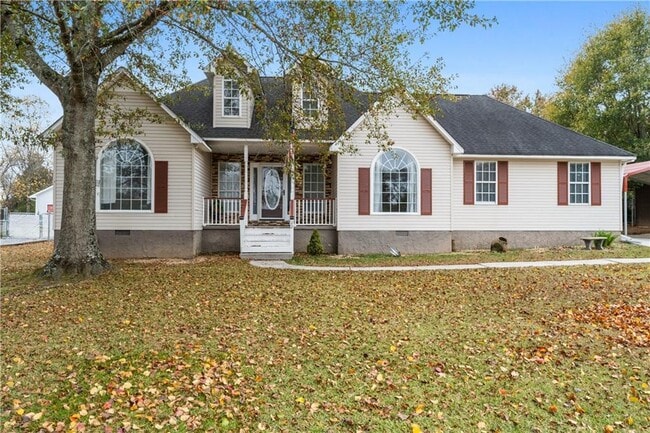 property at 22 Valley Creek Dr SW