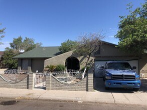 8565 W Tuckey Ln in Glendale, AZ - Building Photo - Building Photo