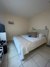 1010-1012 NW 3rd Ave, Unit 1012 in Fort Lauderdale, FL - Building Photo - Building Photo