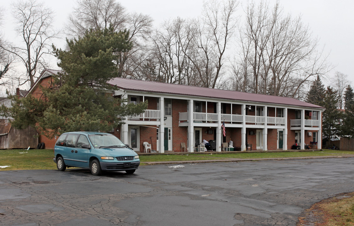 504 Rt-104 in Ontario, NY - Foto de edificio