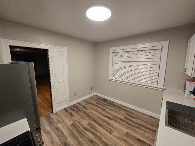 1019 Widdicomb Ave NW, Unit 2 in Grand Rapids, MI - Foto de edificio - Building Photo