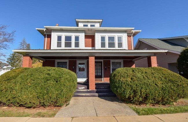 property at 24-26 S Summit St