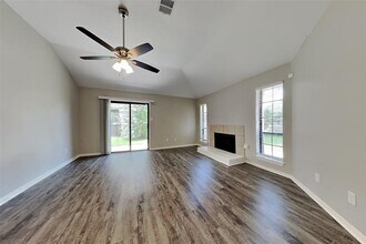 3807 Wood Stone Walk Dr in Houston, TX - Building Photo - Building Photo