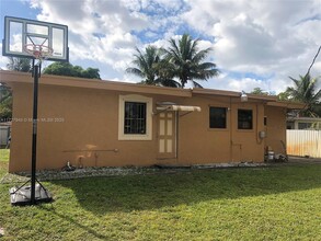 765 NE 145th St-Unit -- in North Miami, FL - Building Photo - Building Photo