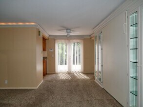 621 NE 155th St in Shoreline, WA - Building Photo - Building Photo