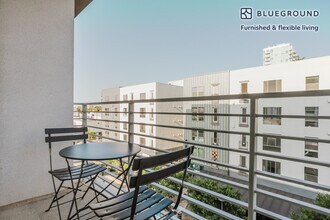201 The Promenade N in Long Beach, CA - Building Photo - Building Photo