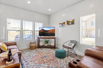 350 W Old Hwy in Ivins, UT - Building Photo - Building Photo