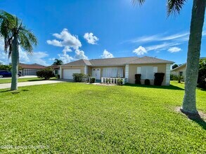 48 Country Club Rd in Cocoa Beach, FL - Building Photo - Building Photo