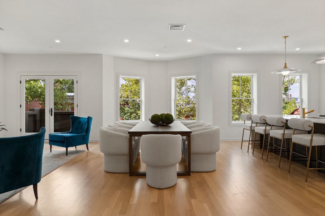 6 Claflin Rd, Unit 4 in Brookline, MA - Foto de edificio