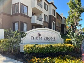 8228 Station Village Ln, Unit 1514 in San Diego, CA - Building Photo